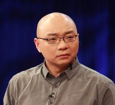这是今年继李咏,白燕升后第三位从央视辞职的主持人.